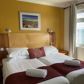 Marina metro hotel jersey sales